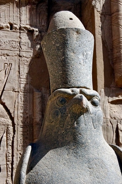 Mythos von Horus und Seth